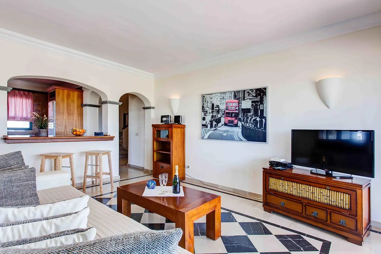 Hipoclub Villas, Zafiro 14 Playa Blanca  España